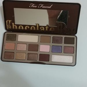 Too faced chocolate bar pallet